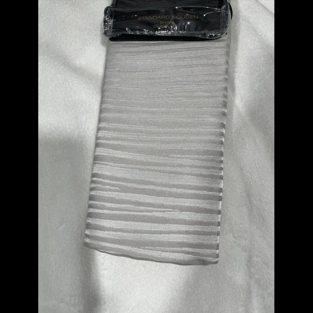 NIB Donna Karan Collection 'Reflection' [ 1 ]‎ Standard Pillow Sham